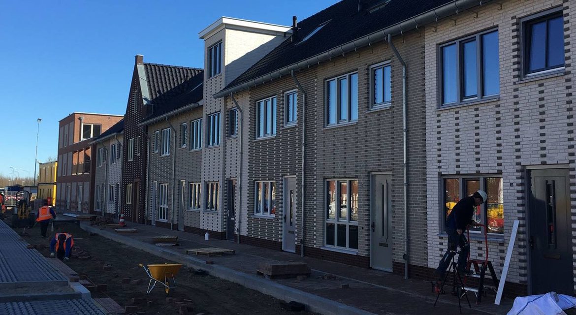 1170×640 Waterfront 3