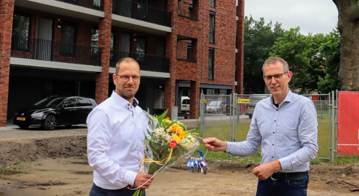 Overdracht sleutel Nieuwe Haghe