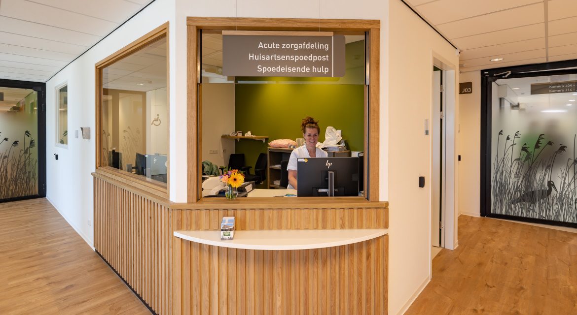 Verhuizing patiënten van het oude- naar het nieuwe Isala ziekenhuis in Meppel.
© Pedro Sluiter Foto