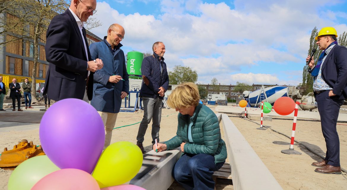 UCP eerste paal 27 april 2022web