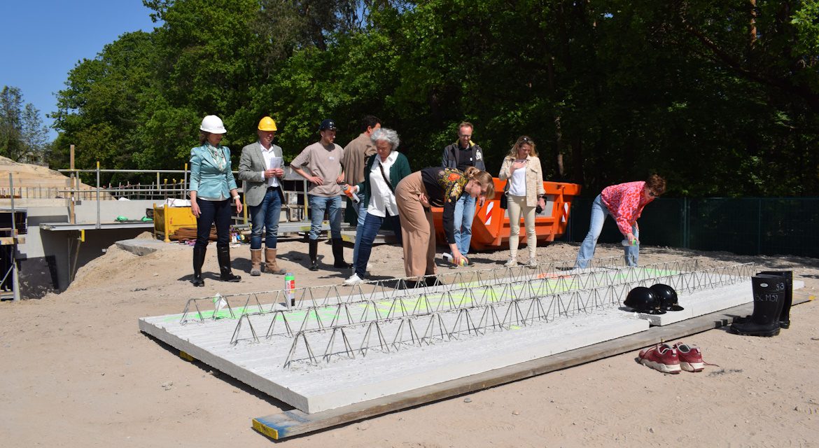 plaatsen vloerplaat Bosgaarde